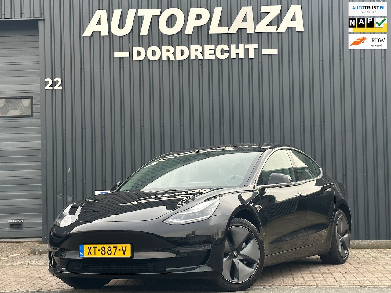 Tesla Model 3 - Long Range RWD Long Range AWD 75 kWh SOH 89% - AutoWereld.nl