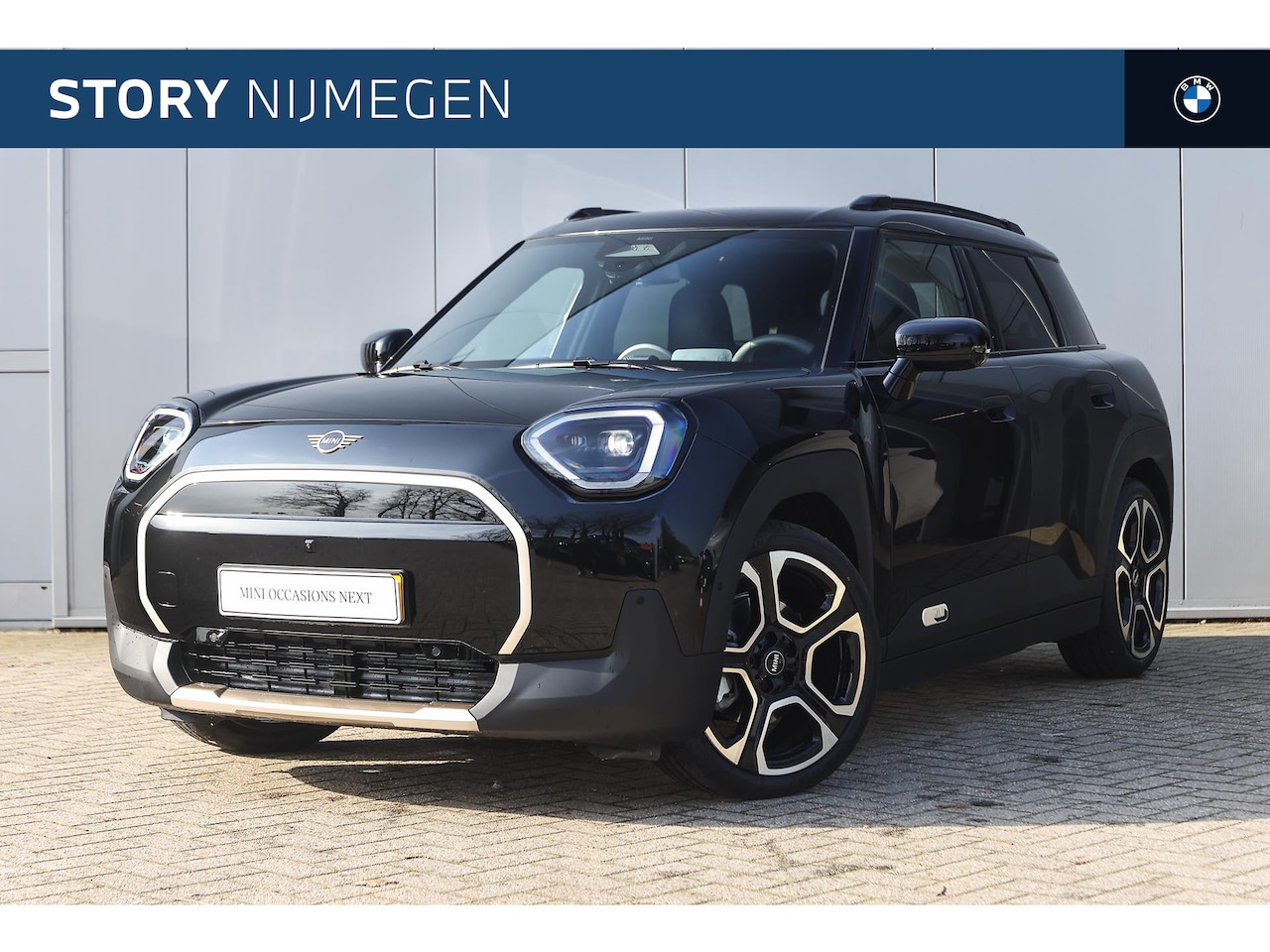 MINI Aceman - E / Favoured / Pakket L / 19" Hexagram Spoke 2-tone - AutoWereld.nl