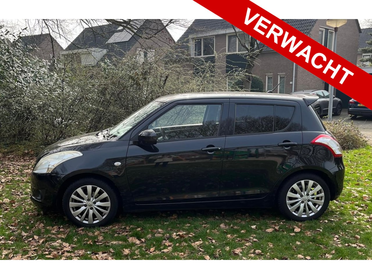 Suzuki Swift - 1.2 Exclusive Schuifdak Navi Keyless Stoelverwarming Clima CruiseControl - AutoWereld.nl