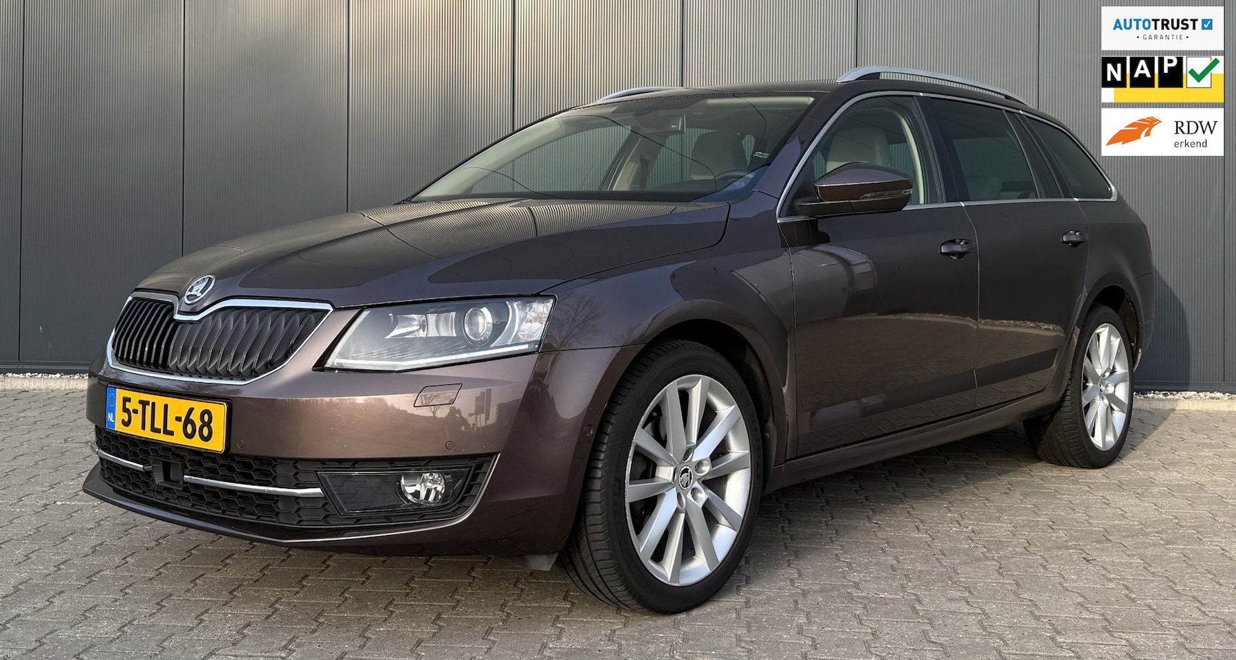 Skoda Octavia Combi - 1.4 TSI Greentech Full Options - AutoWereld.nl