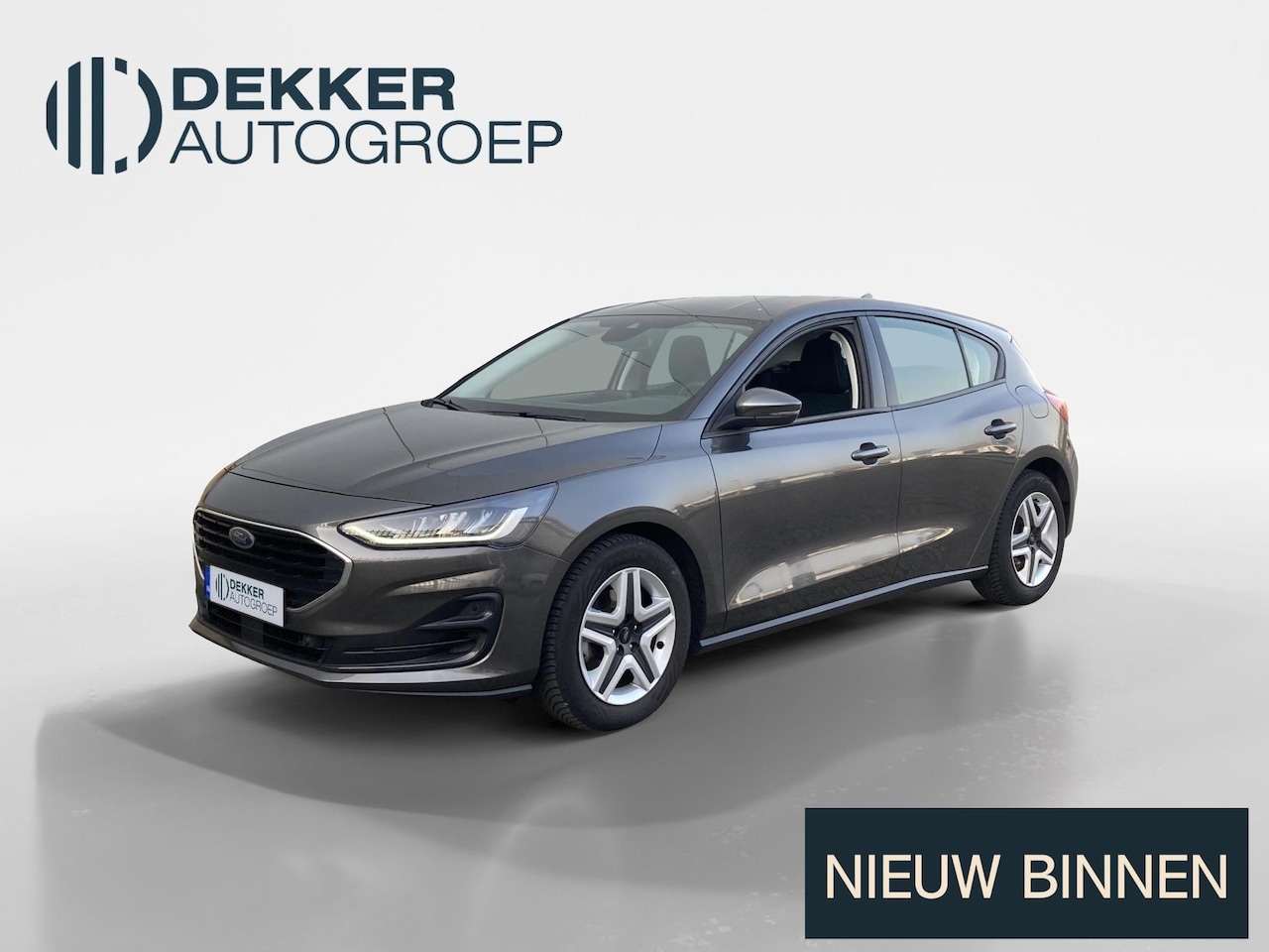 Ford Focus - 1.0 EcoBoost 100 pk Connected Navigatie - Apple Carplay/ Android Auto- Stoelhoogte verstel - AutoWereld.nl