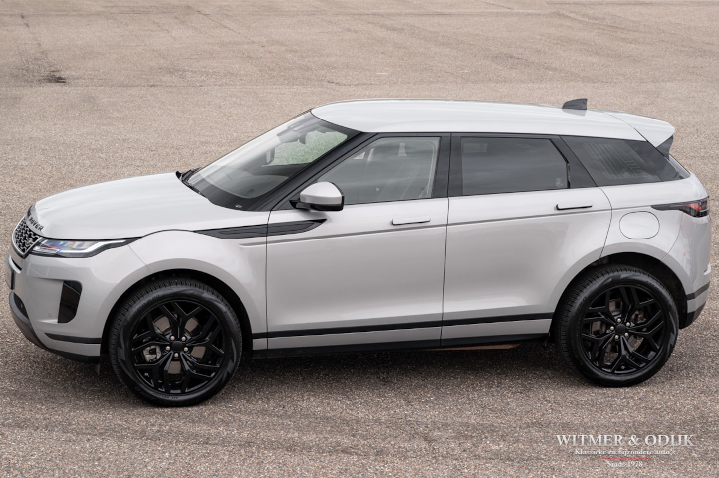 Land Rover Range Rover Evoque - 1.5 P300e AWD 48.900km Seoul Pearl Met. - AutoWereld.nl
