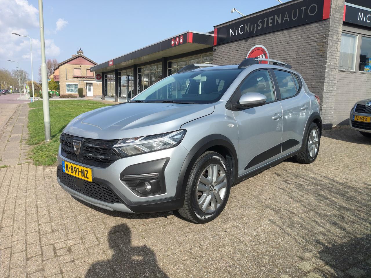 Dacia Sandero Stepway - 1.0 TCE Bi-Fuel LPG, Trekhk, Cruise, Navi app - AutoWereld.nl