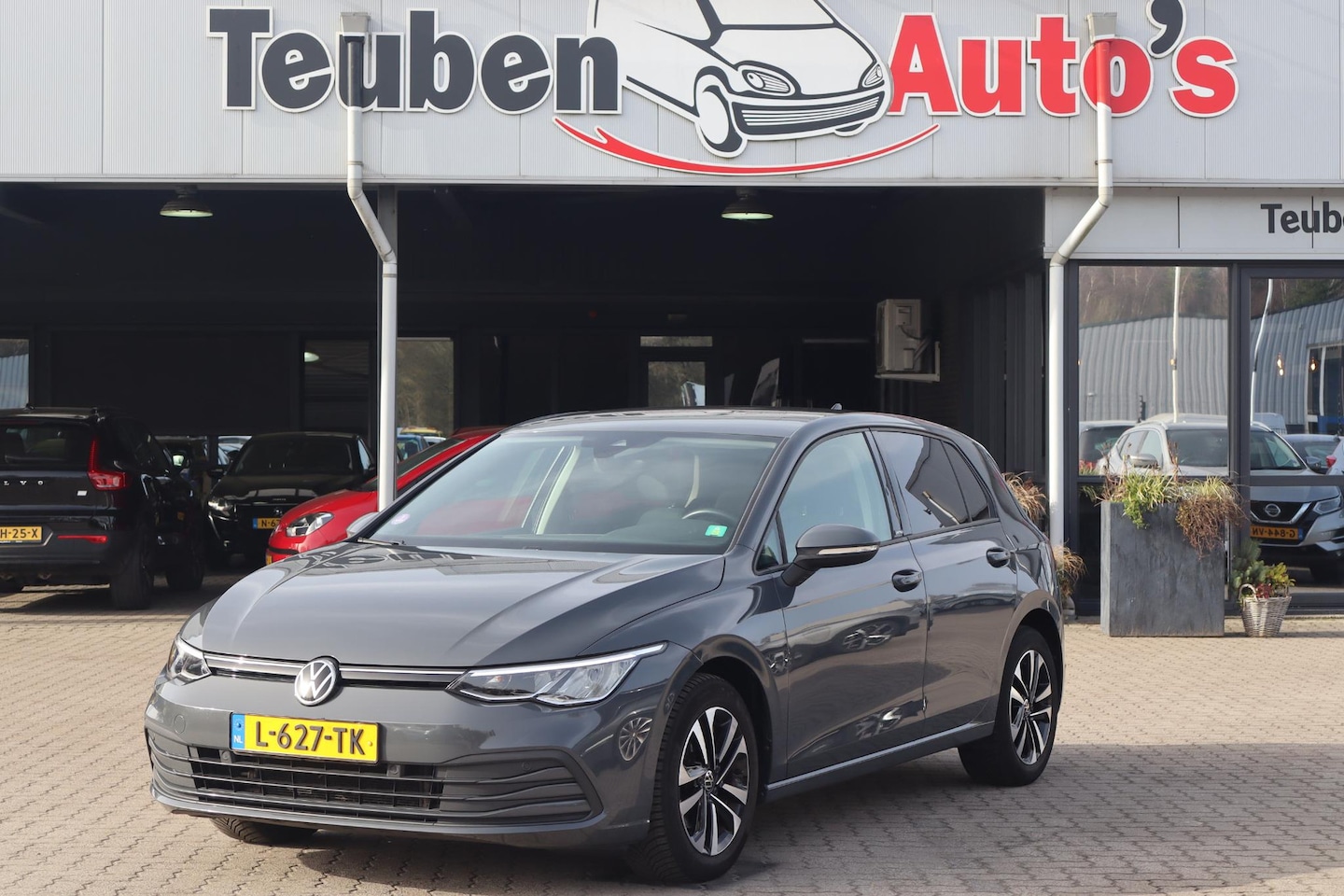Volkswagen Golf - 1.0 eTSI Life Business BTW auto, Navigatie, Apple Carplay, Stoelverwarming, Automaat, Adap - AutoWereld.nl