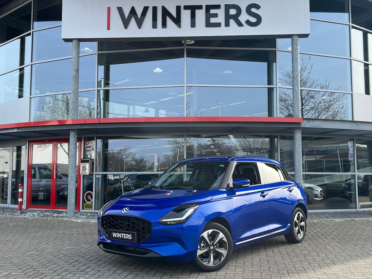 Suzuki Swift - 1.2 Style Smart Hybrid | Direct uit voorraad leverbaar | tot 10 jaar garantie! - AutoWereld.nl