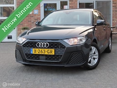 Audi A1 Sportback - 25 TFSI Pro Line|Parkeersensoren V/A|Cruise Controll|Navigatie