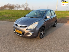 Hyundai i20 - 1.2i Business Edition | Clima | 5 deurs | Nieuwe APK