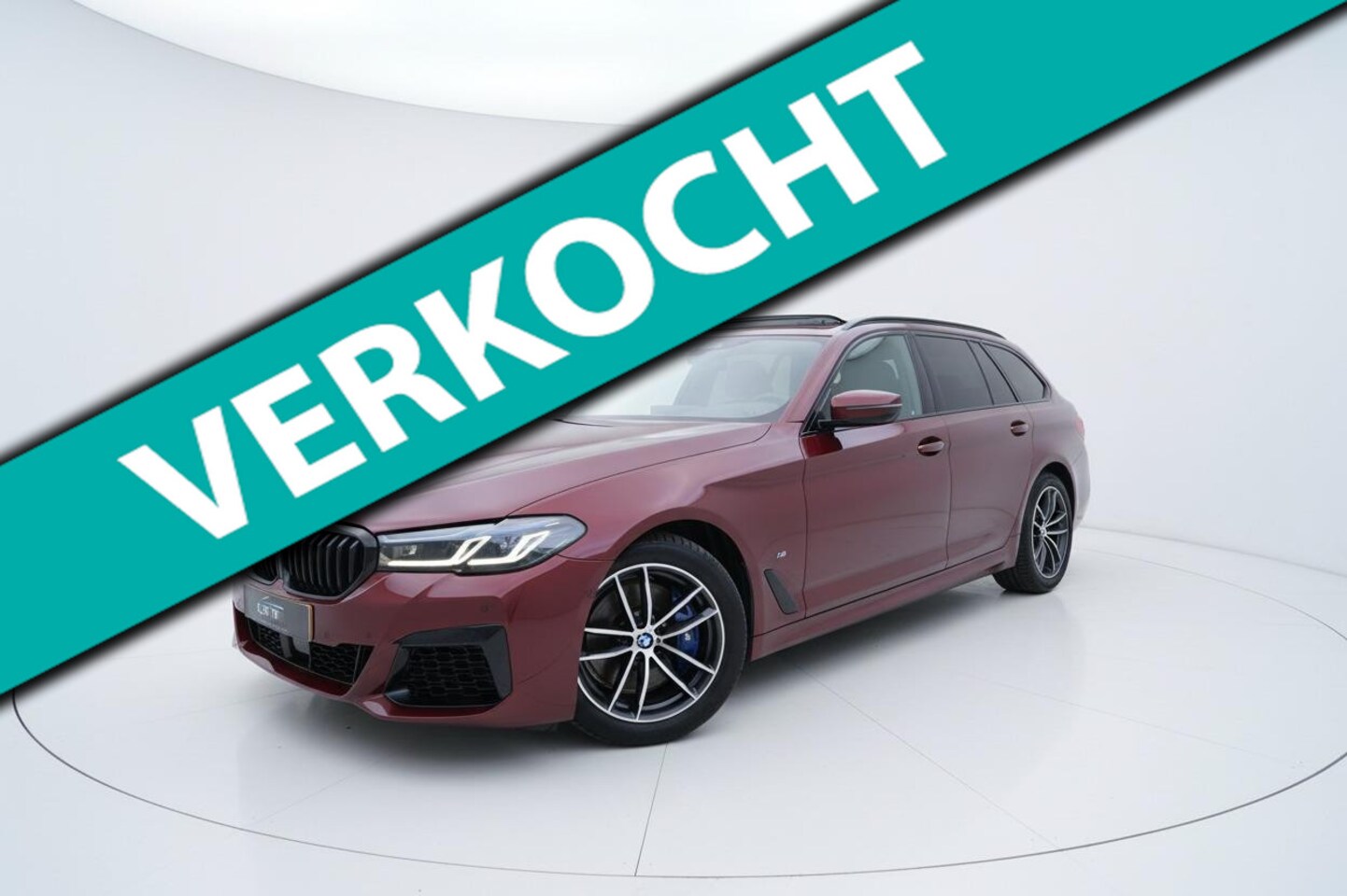 BMW 5-serie Touring - 530e High Executive M PAKKET PANO LASER - AutoWereld.nl