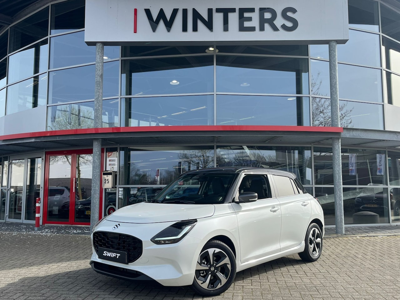 Suzuki Swift - 1.2 Style Smart Hybrid | Direct uit voorraad leverbaar | tot 10 jaar garantie! - AutoWereld.nl