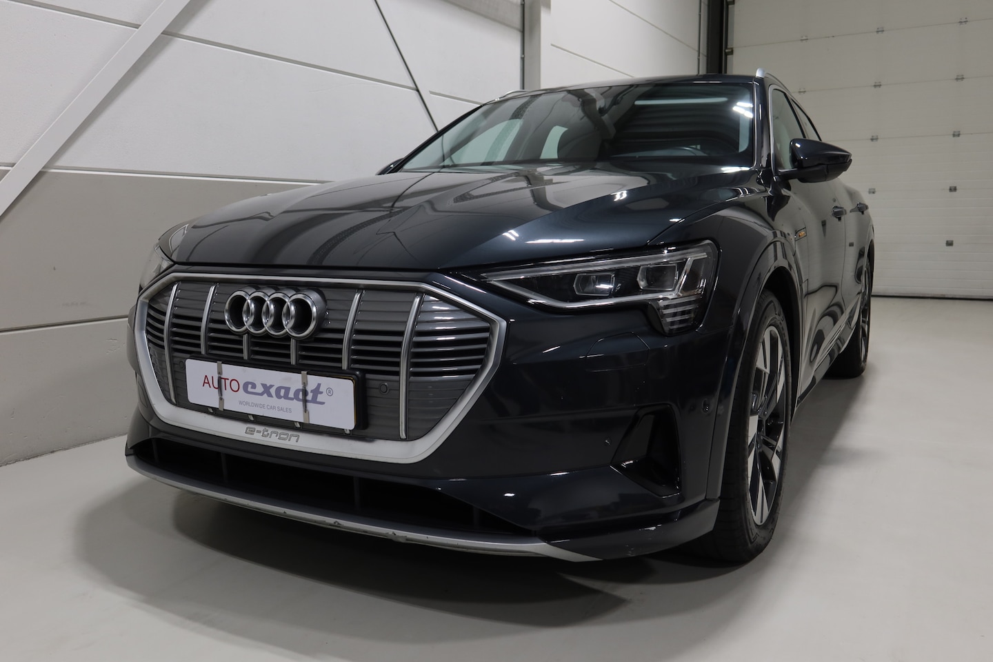 Audi e-tron - 55 quattro Business edition Plus 95 kWh I Nieuwe Rijmotor I Panoramadak I BTW - AutoWereld.nl