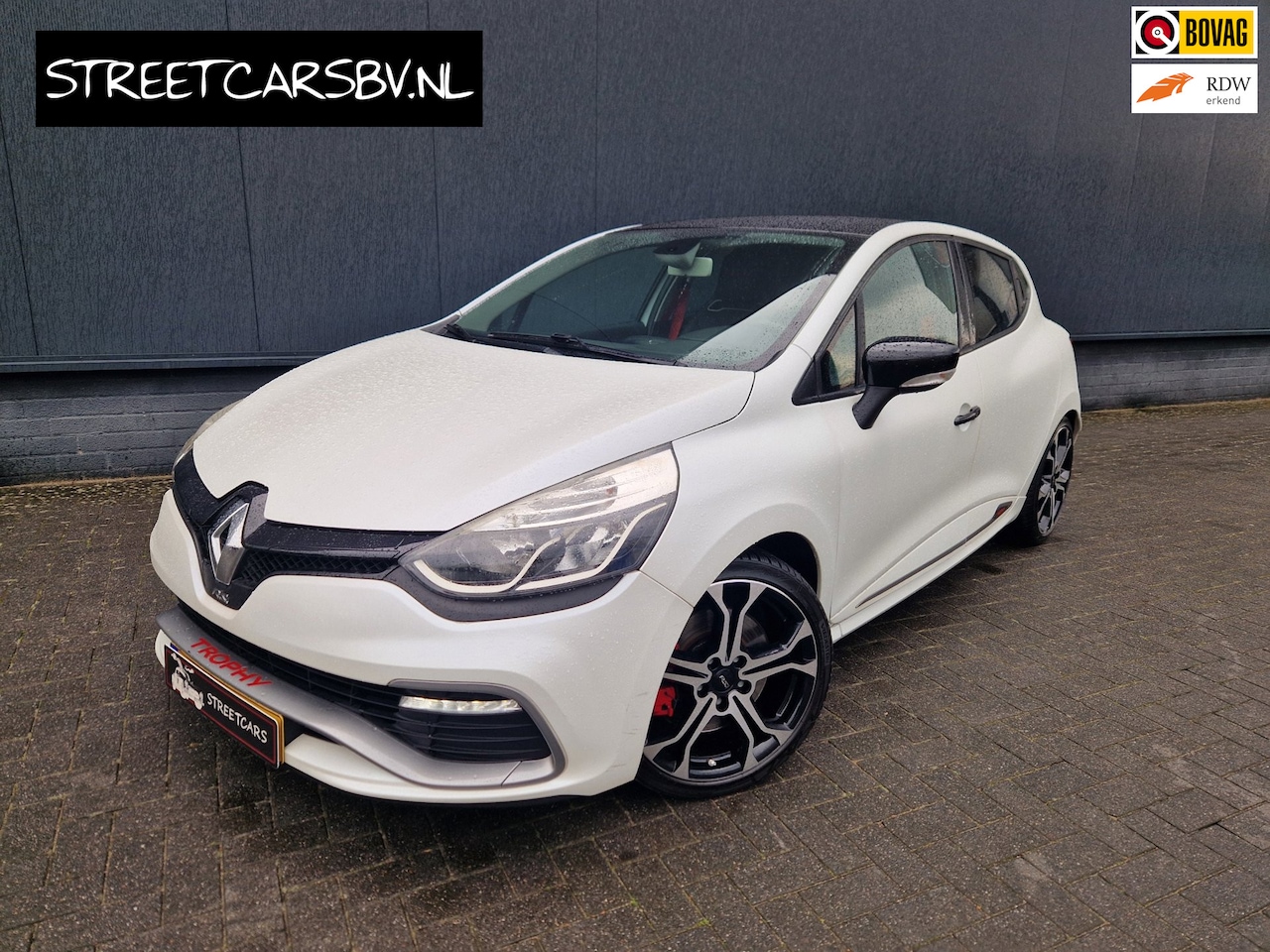 Renault Clio - 1.6 R.S. Trophy 220PK Matwit /RS Sound - AutoWereld.nl