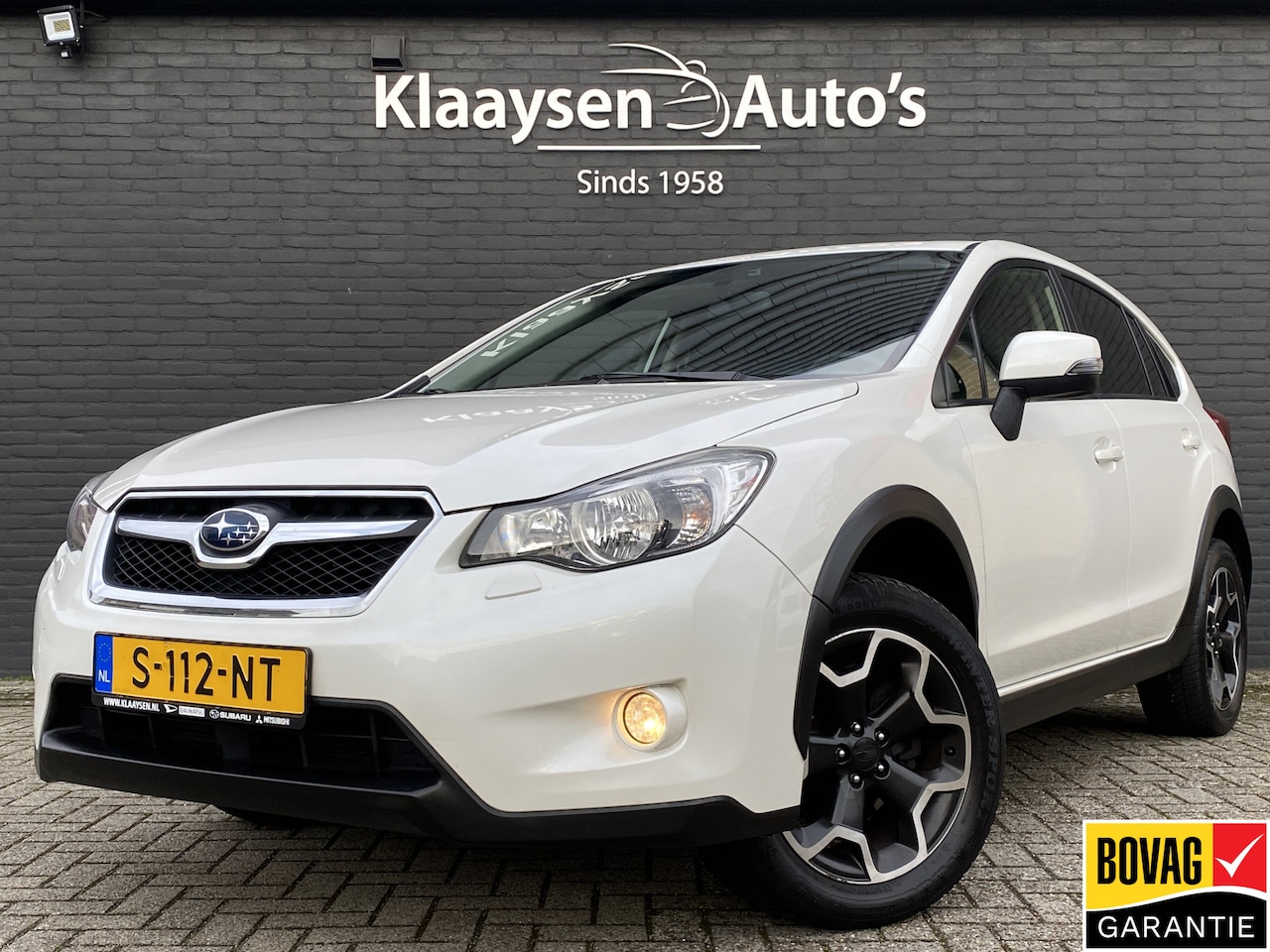Subaru XV - 2.0i Premium AWD 150 pk AUT. | dealer onderhouden | navigatie | leer | schuif-/kanteldak | - AutoWereld.nl