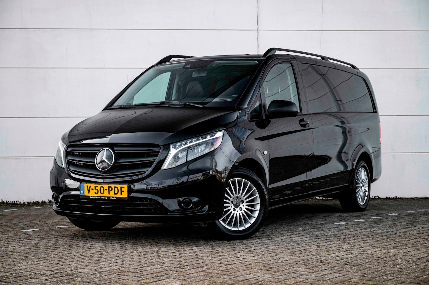 Mercedes-Benz Vito - 119 CDI 190pk AUT. Lang |LED|Carplay|Cruise|Trekhaak|Leder| - AutoWereld.nl