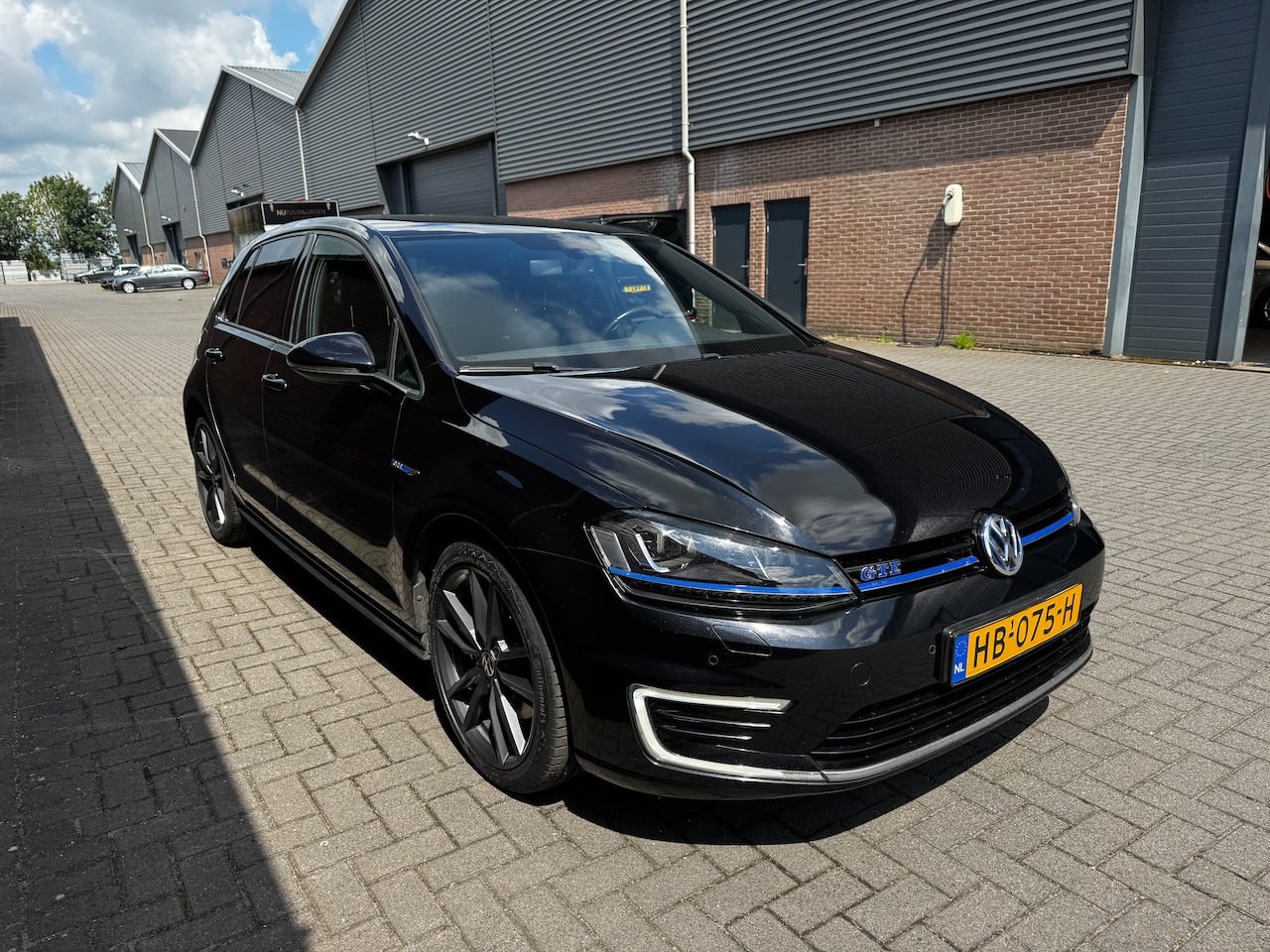 Volkswagen Golf - 1.4 TSI GTE LEER/TREKHAAK/KEY-LESS/DAB/CARPLAY/