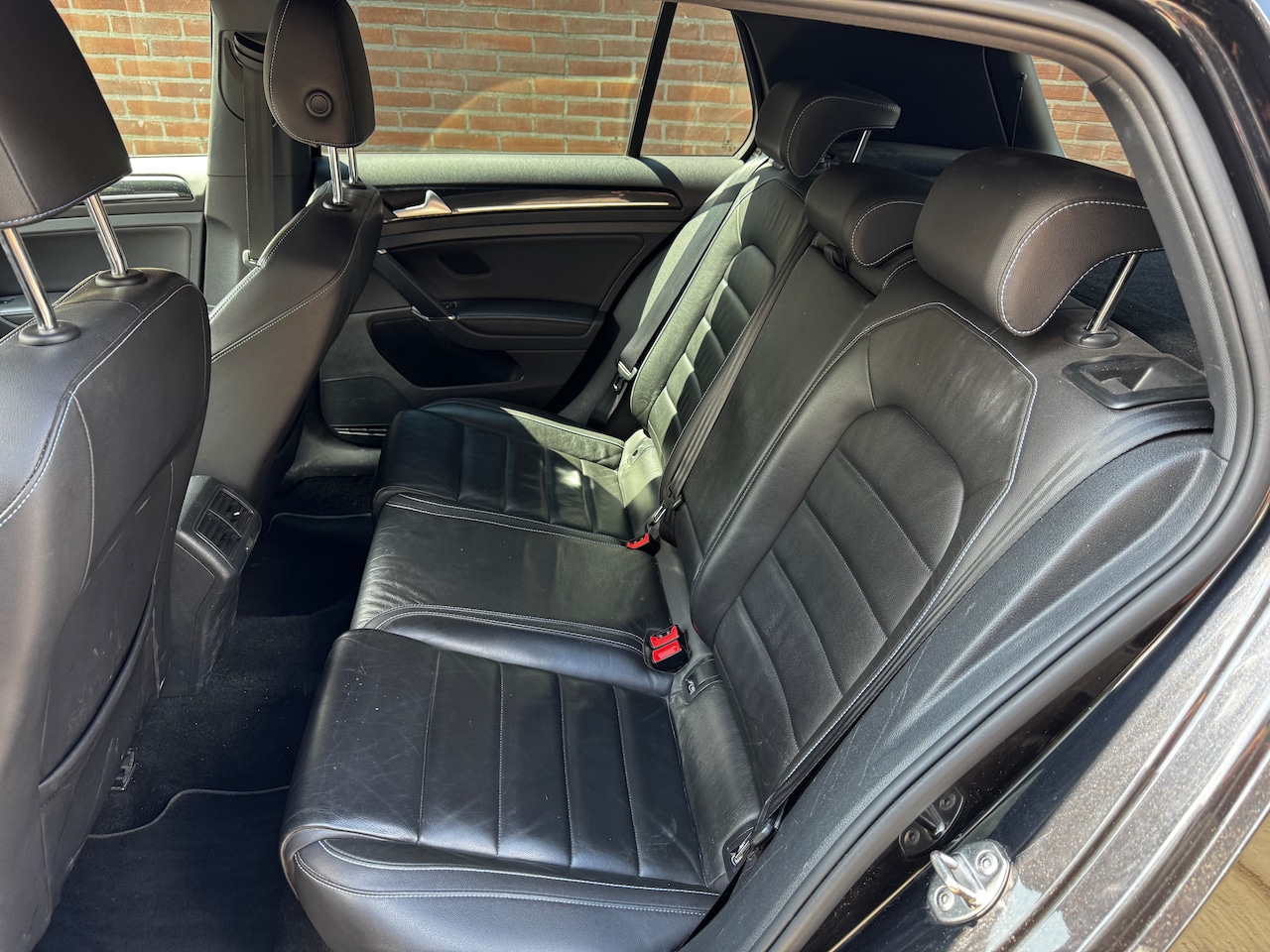 Volkswagen Golf - 1.4 TSI GTE LEER/TREKHAAK/KEY-LESS/DAB/CARPLAY/