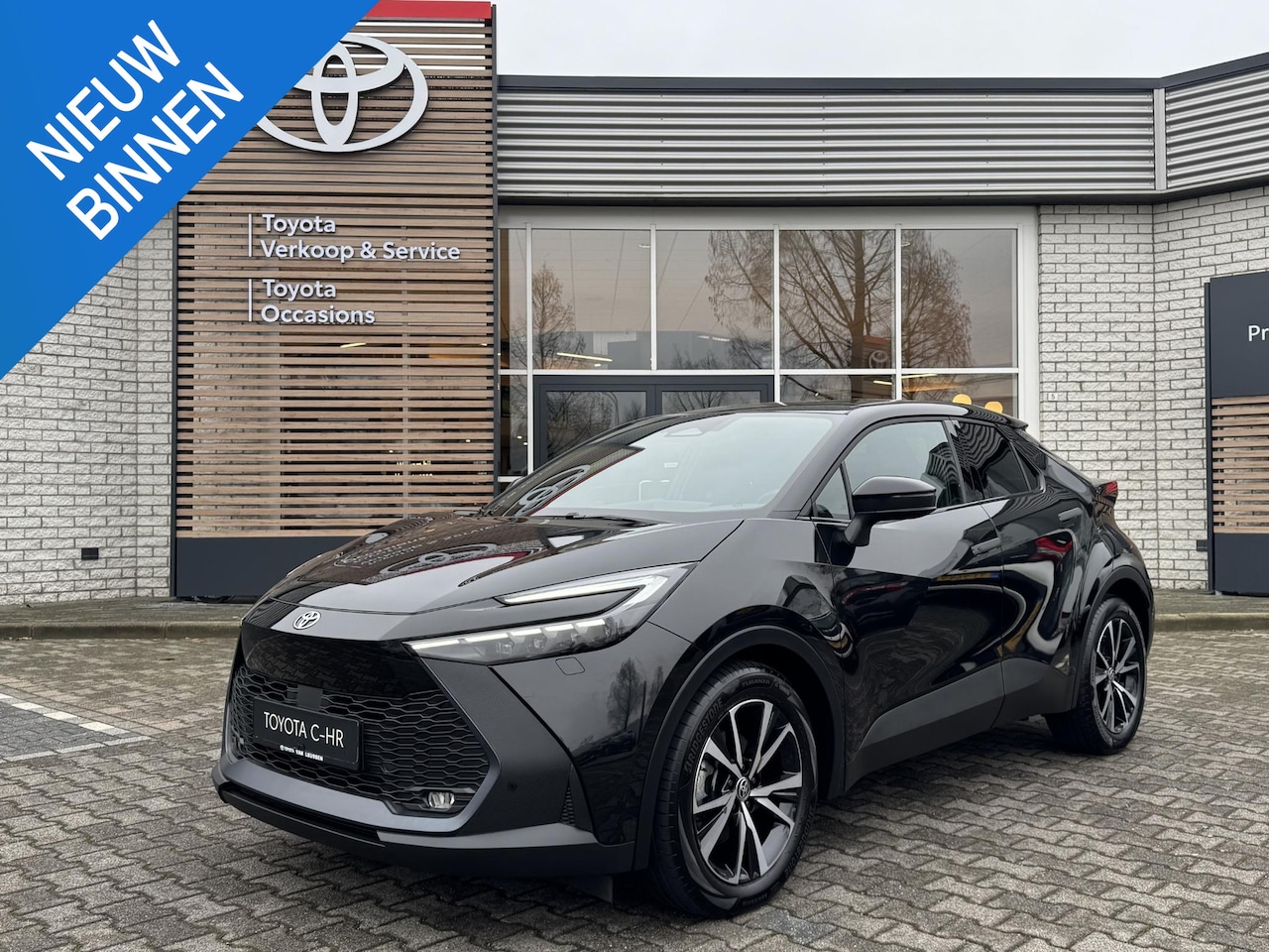 Toyota C-HR - HYBRID 140 FIRST EDITION STOEL/STUURVERW BSM LED 18 ''LM-VELGEN KEYLESS NAVI CAMERA PARK-S - AutoWereld.nl