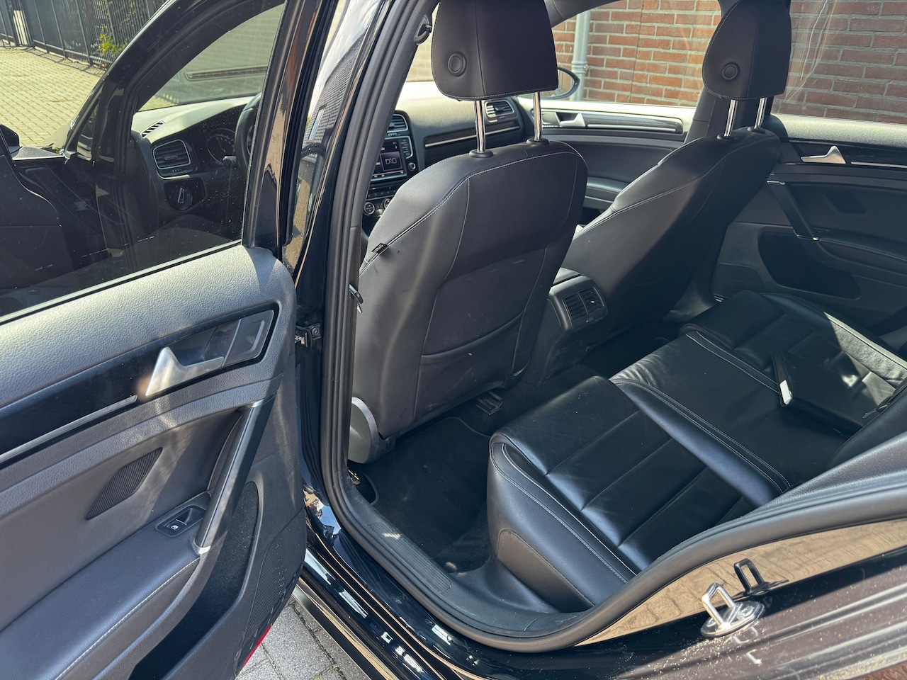 Volkswagen Golf - 1.4 TSI GTE LEER/TREKHAAK/KEY-LESS/DAB/CARPLAY/