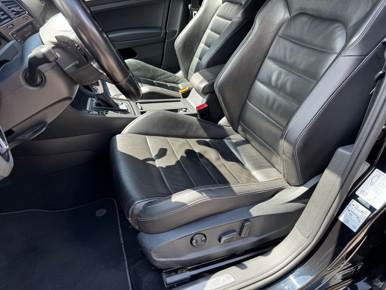 Volkswagen Golf - 1.4 TSI GTE LEER/TREKHAAK/KEY-LESS/DAB/CARPLAY/