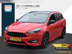 Ford Focus Wagon - 1.5 Red Edition ST-Line | 100% Onderhouden | Winter pakket | Navigatie | All-Seasons | 12