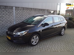 Opel Astra Sports Tourer - 1.4 Turbo 120 Jaar Edition 150PK Airco Navi Apple Carplay Cruise PDC LMV Trekhaak ENZ NL A