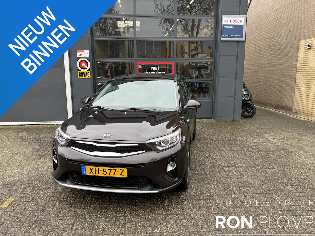 Kia Stonic - 1.0 T-GDi ComfortPlusLine Navigator / Airco/ Navigatie/ Cruise/ Apple carplay/ Camera/ PDC - AutoWereld.nl