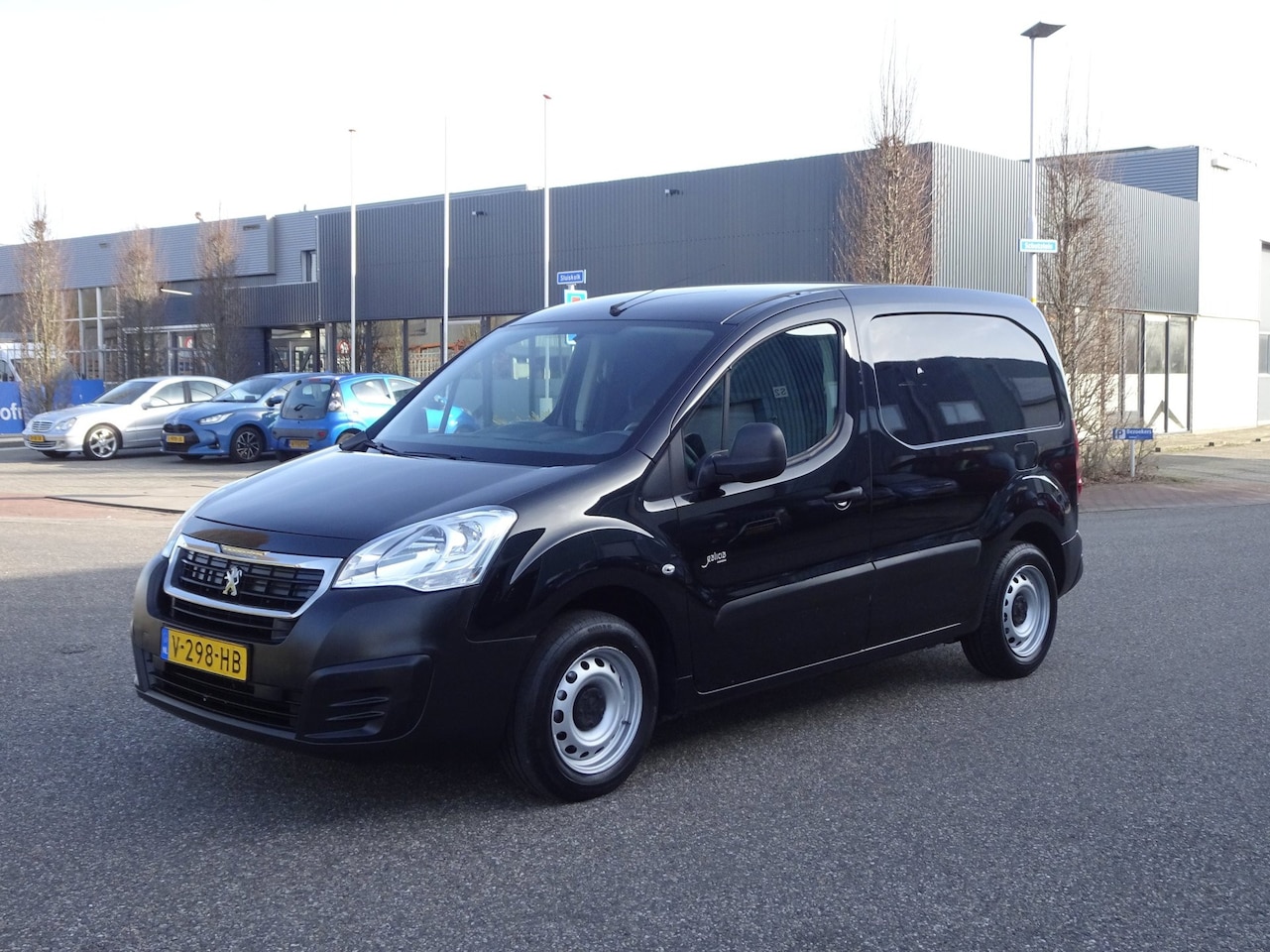 Peugeot Partner - 120 1.6 BlueHDi 75 L1 XR Airco - AutoWereld.nl