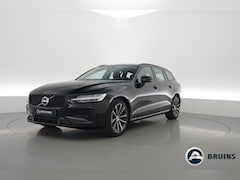 Volvo V60 - 2.0 T6 Plug-in hybrid AWD Plus Dark | Leer | Stoel + stuuverwarming | Camera |