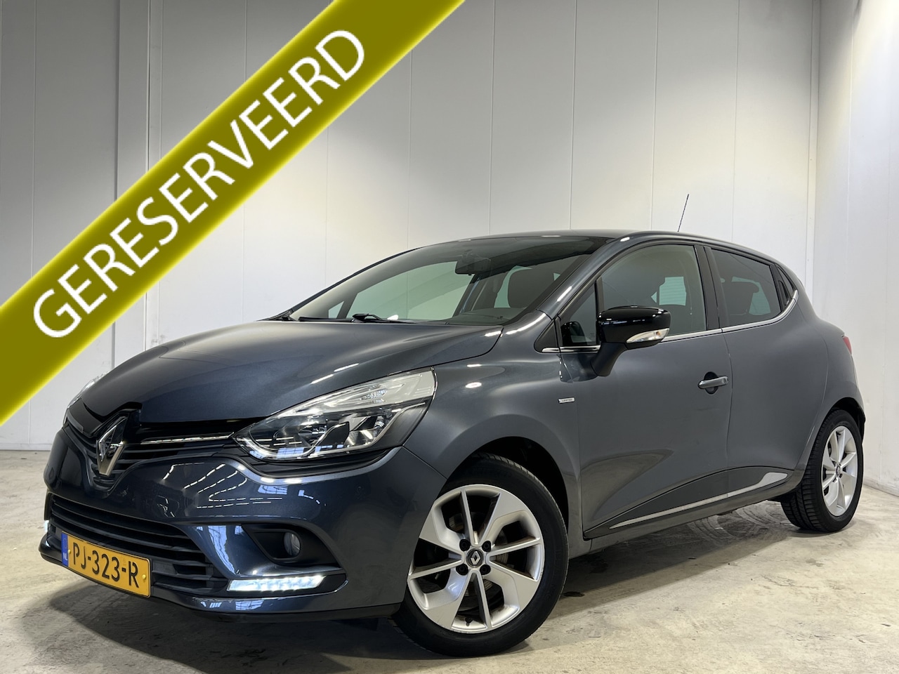 Renault Clio - 0.9 TCe Limited | Navigatie | LM Velgen 16" | Cruise Control | Parkeersensoren Achter | Ai - AutoWereld.nl