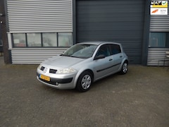 Renault Mégane - 1.4-16V Tech Road