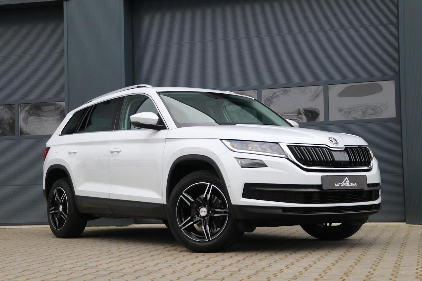 Skoda Kodiaq - 1.5 TSI Business Edition AppleCarplay 360View Canton Audio Trekhaak Navi MemoryStoelen PDC - AutoWereld.nl