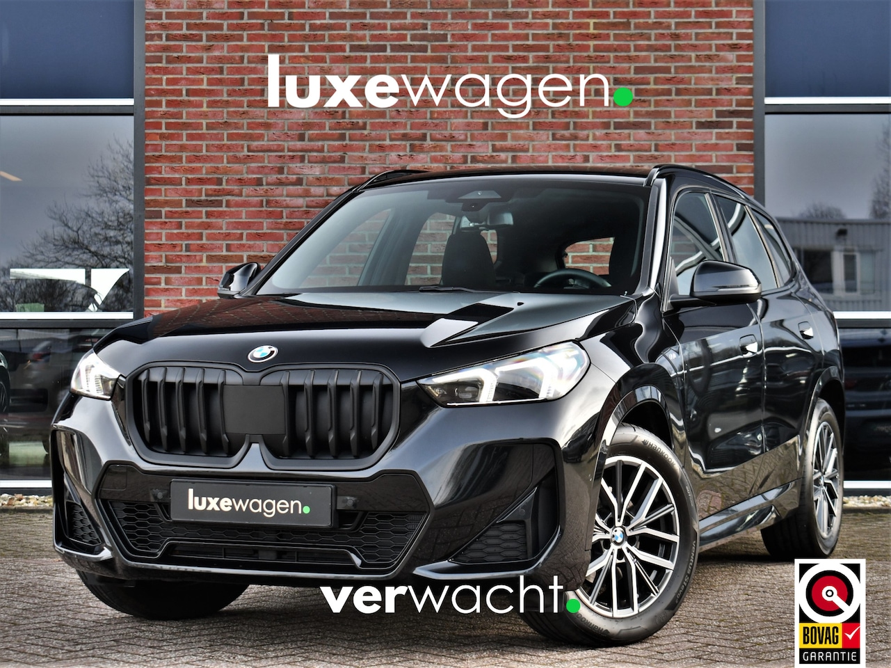 BMW X1 - sDrive18i M-Sport Camera ACC-voorber Shadowline Adp-onderstel - AutoWereld.nl