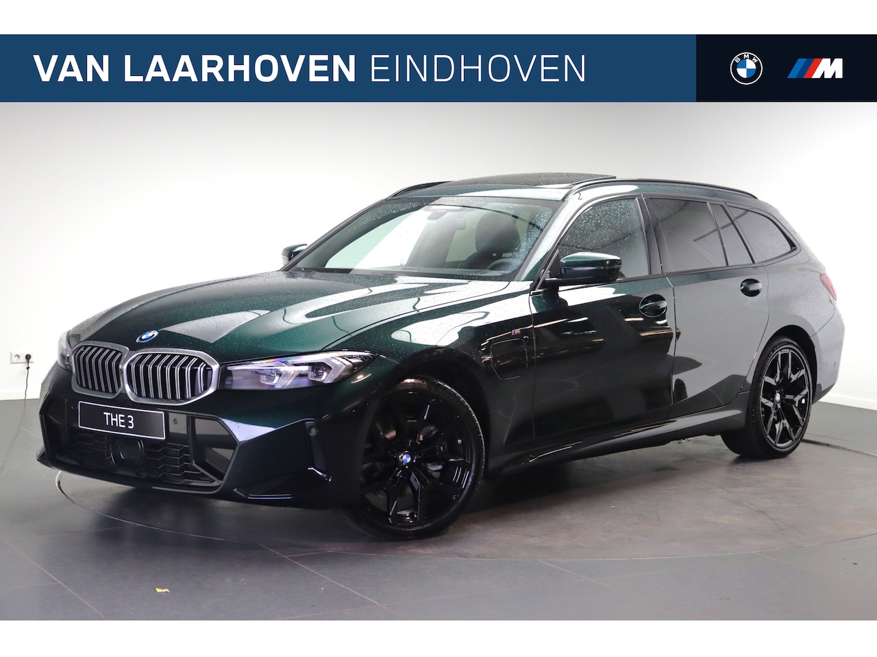 BMW 3-serie Touring - 330e High Executive M Sport Automaat / Panoramadak / Trekhaak / Sportstoelen / Comfort Acc - AutoWereld.nl