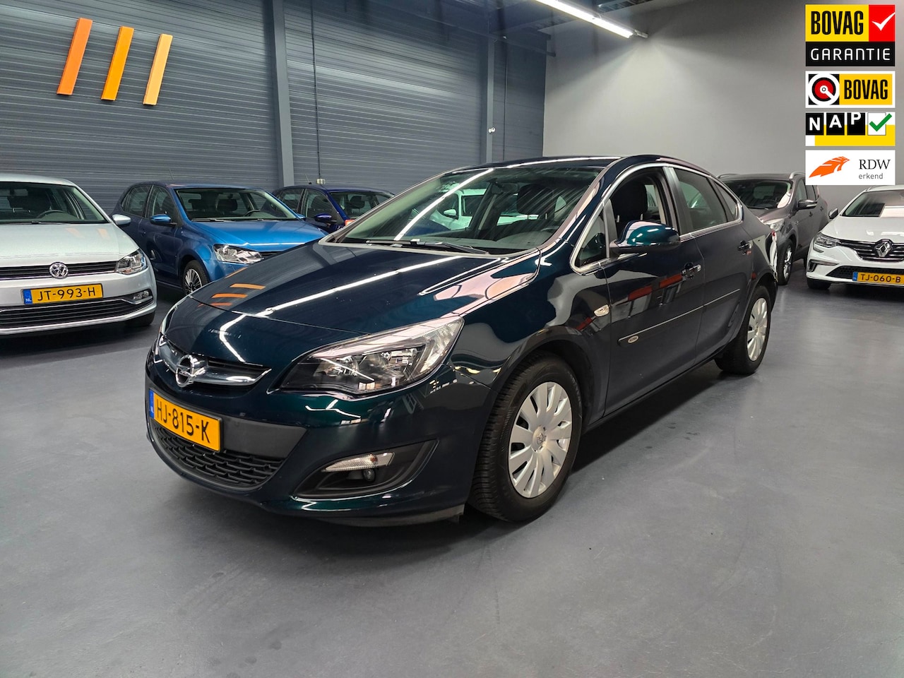 Opel Astra - 1.4 Turbo Edition 1E EIGENAAR NAVI BLUETOOTH PARKEER SENSOREN NAP NL AL AUTO - AutoWereld.nl