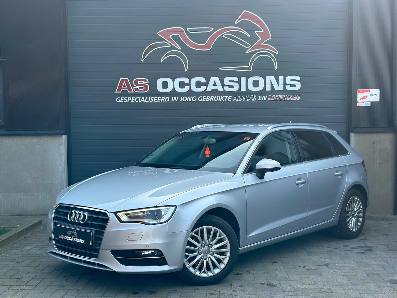 Audi A3 Sportback - 2.0 TDI S-Tronic - Sfeerverlichting - Custom Stuur - AutoWereld.nl
