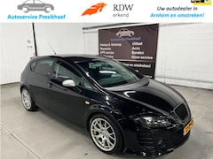 SEAT Leon - 1.6 Sport NAVIGATIE / 18" SPORTVELGEN / NW BANDEN