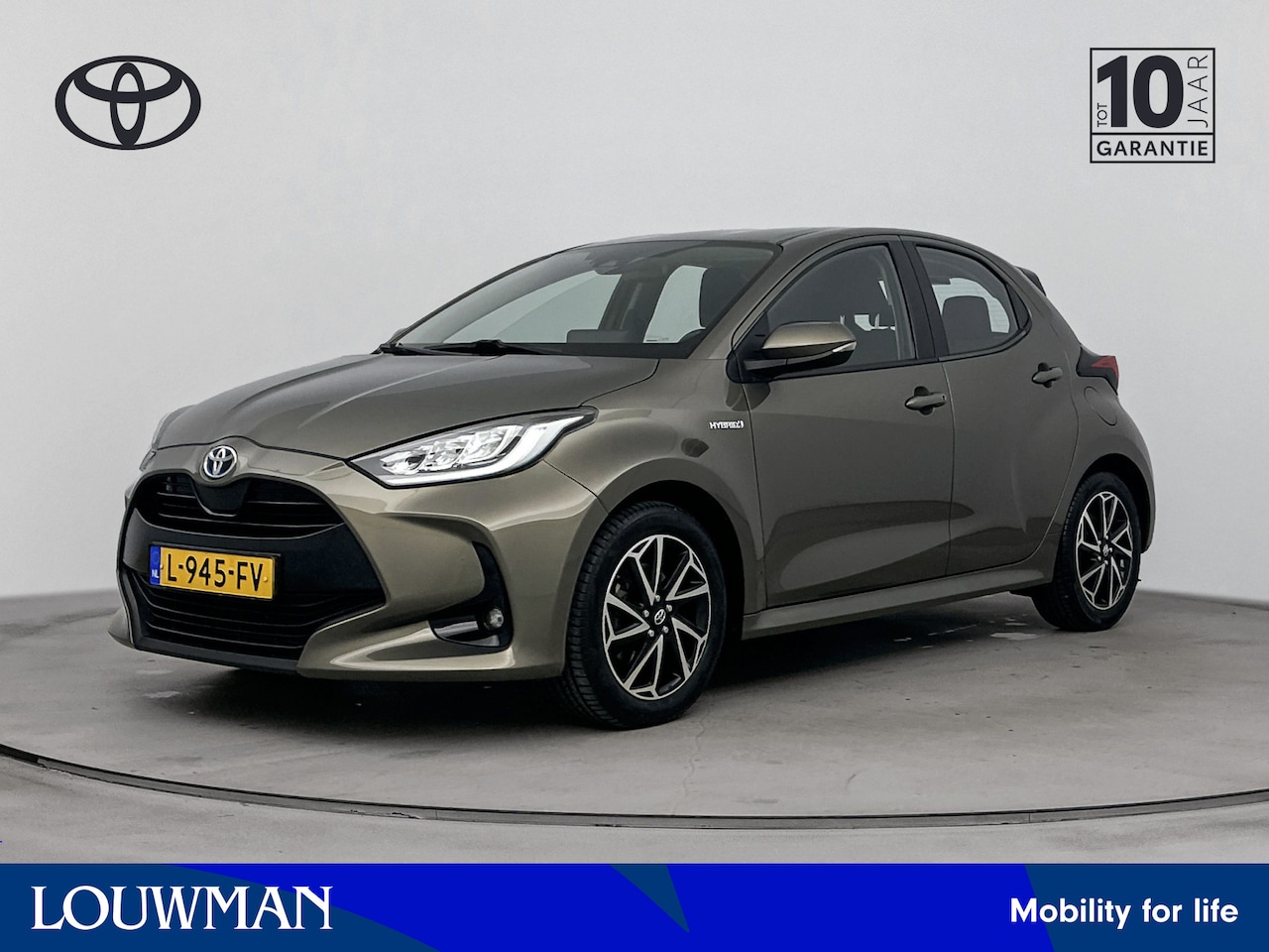 Toyota Yaris - 1.5 Hybrid Dynamic Navi | Lichtmetalen Velgen | Apple Carplay/Android Auto | Buitenspiegel - AutoWereld.nl