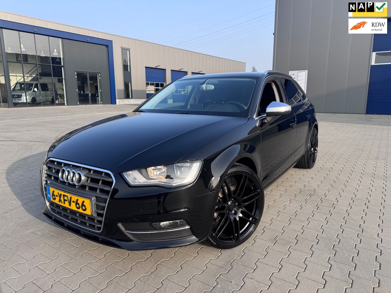 Audi A3 Sportback - 1.4 TFSI Attraction Pro Line Automaat 5deurs nap! - AutoWereld.nl