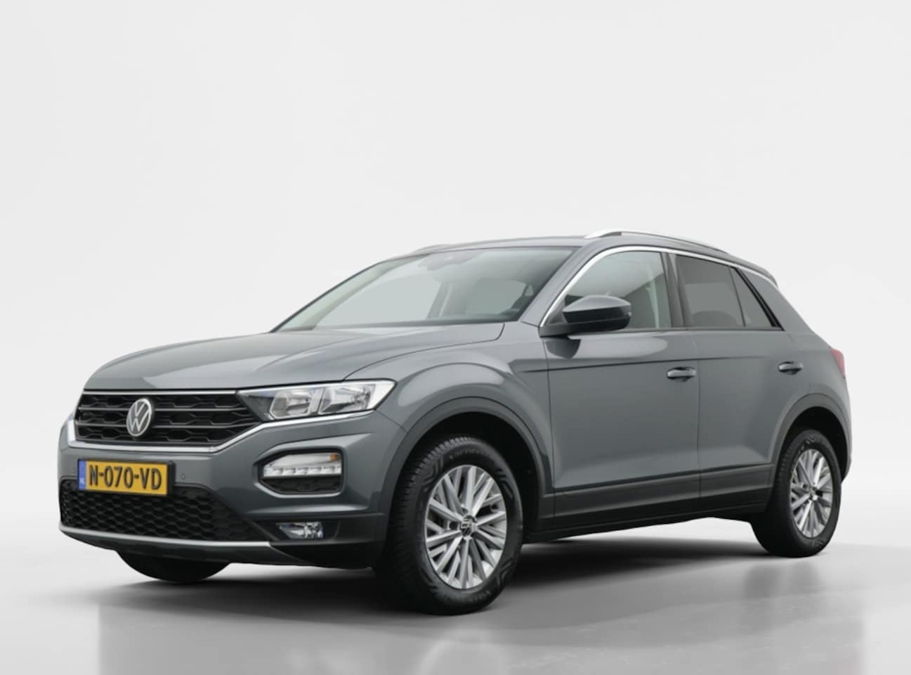 Volkswagen T-Roc - 1.0 TSI Style | ACC | Navi + Carplay | Camera - AutoWereld.nl