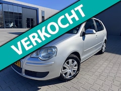 Volkswagen Polo - 1.4-16V Optive 5Drs Airco inruil topper