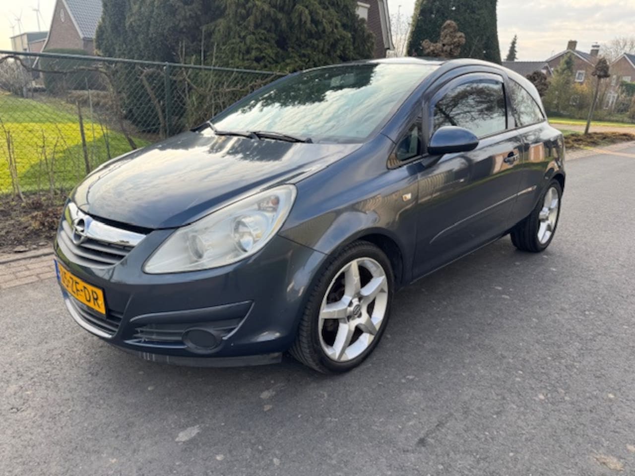 Opel Corsa - 1.2-16V AIRCO / APK 3-2027 / LM VELGEN - AutoWereld.nl