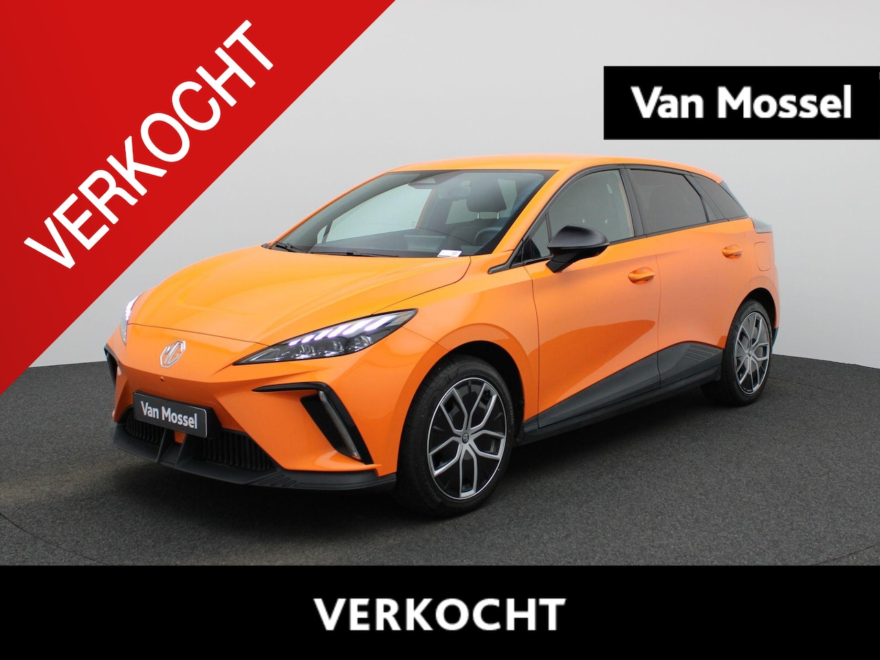 MG MG4 - Long Range Luxury 64 kWh | Navi | Camera | Led Koplampen | Stoelverwarming | CarPlay | MG - AutoWereld.nl