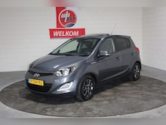 Hyundai i20 - 1.2i Go Plus, Schuifdak, Lichtmetaal, Airco, Cruise control, Achteruitrijcamera, Lichtsens