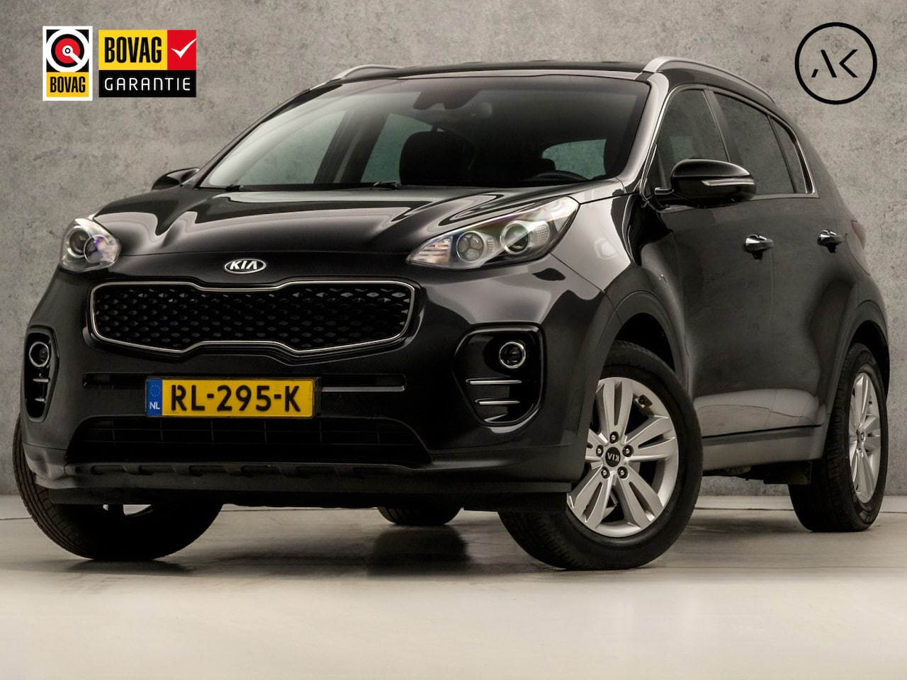 Kia Sportage - 1.6 GDI DynamicLine (APPLE CARPLAY, NAVIGATIE, LEDER, STUUR/STOELVERWARMING, GETINT GLAS, - AutoWereld.nl