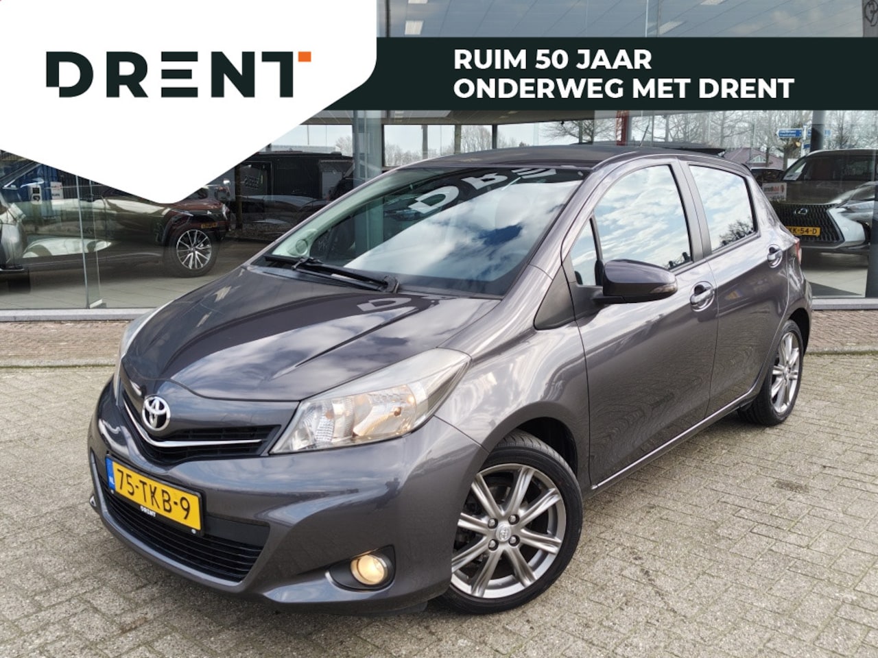 Toyota Yaris - 1.3 VVT-i Dynamic | Trekhaak | Keyless Entry&Start | Navi | - AutoWereld.nl