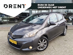 Toyota Yaris - 1.3 VVT-i Dynamic | Trekhaak | Keyless Entry&Start | Navi |