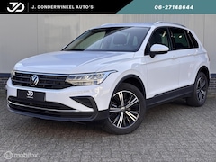 Volkswagen Tiguan - 1.5 TSI United Elektr. Trekhaak Camera ACC