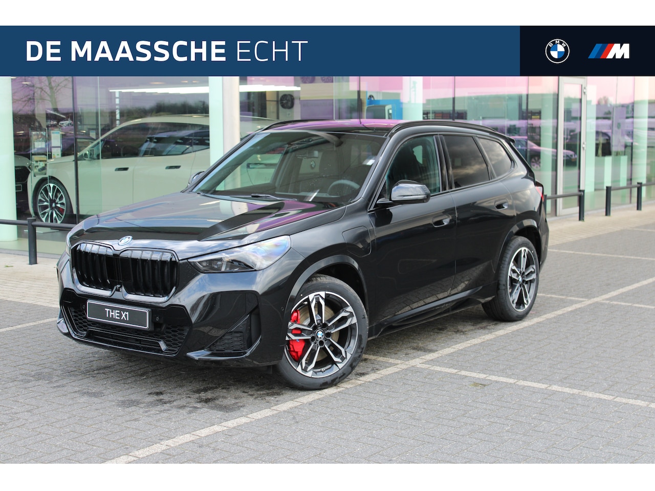 BMW X1 - xDrive25e High Executive M Sport Automaat / Panoramadak / Trekhaak / Sportstoelen / M Adap - AutoWereld.nl