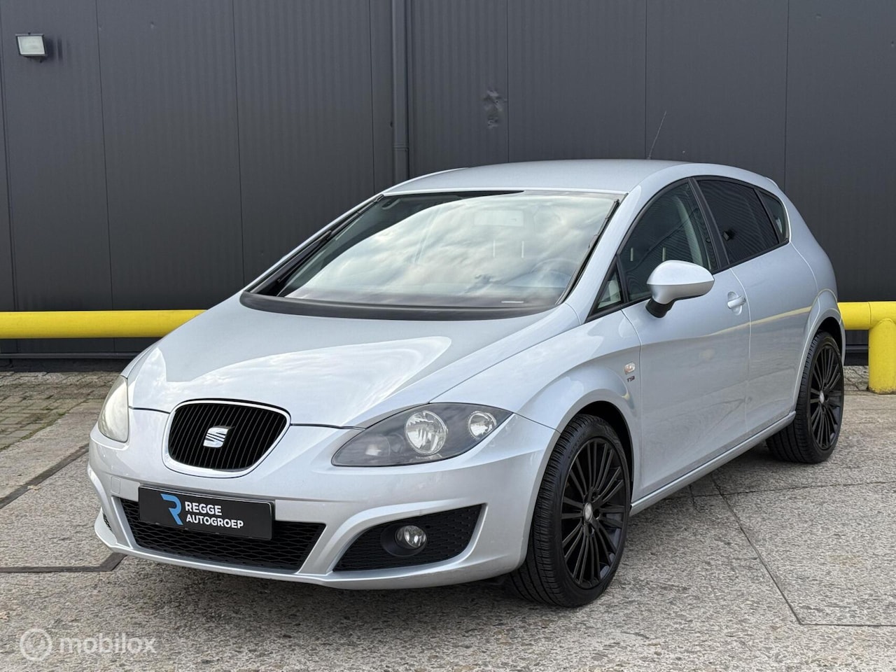 SEAT Leon - 1.8 TFSI Sport 1.8 TFSI Sport - AutoWereld.nl