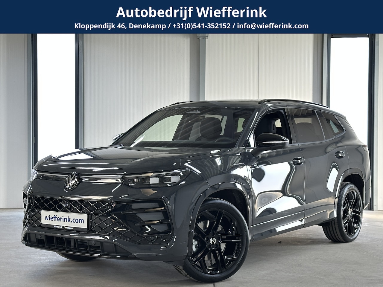 Volkswagen Tayron - 1.5 eHybrid R-Line Edition | Pano | Black pack | Leder | IQ | Trekhaak | - AutoWereld.nl