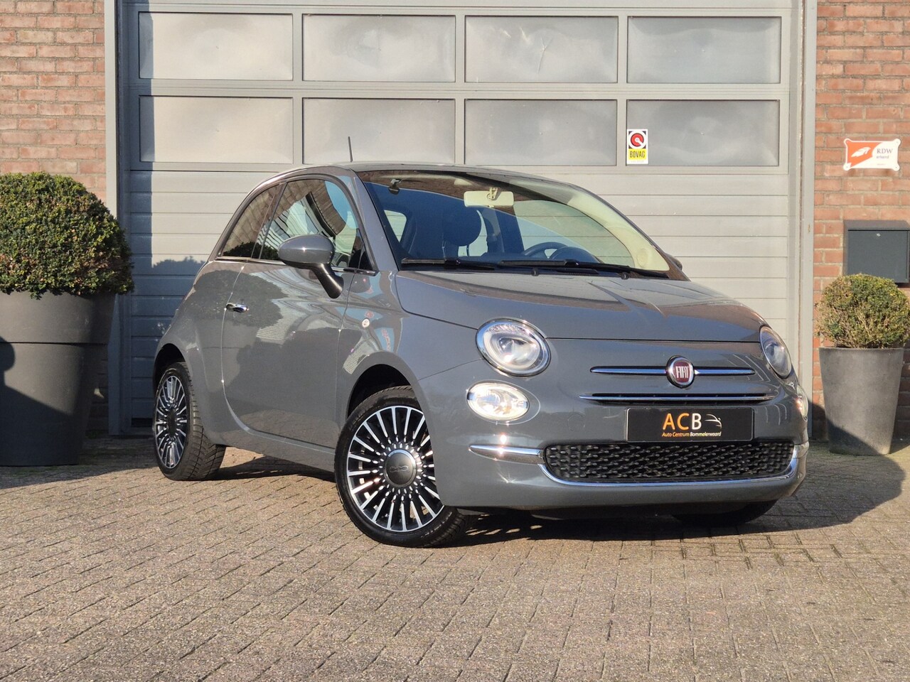 Fiat 500 - 1.2 Lounge Navigatie / 4 cilinder - AutoWereld.nl